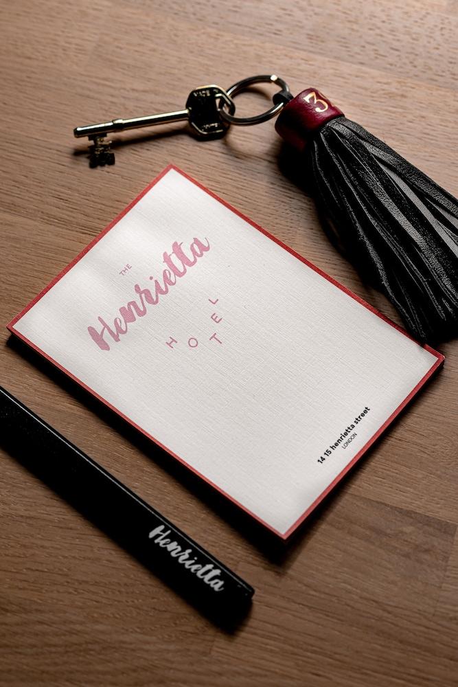 Henrietta Experimental Hotel London Luaran gambar